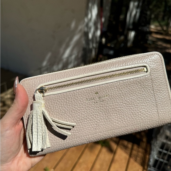 Kate Spade Light Pink Purse with matching wallet - Picture 9 of 11